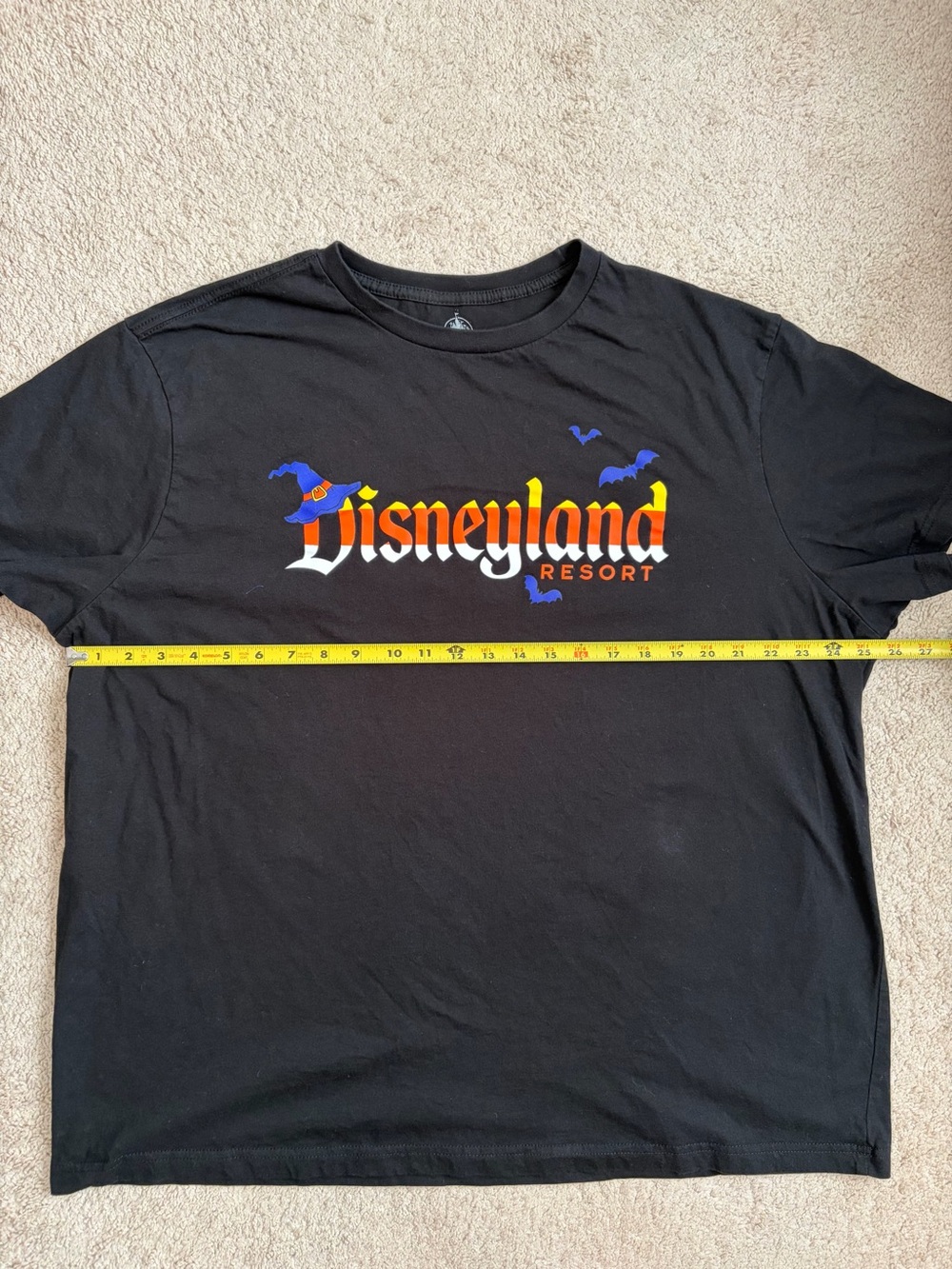 Disneyland Resort DLR Halloween Candy Corn Striped T Shirt 2XL Black Unisex EUC - Picture 6 of 6